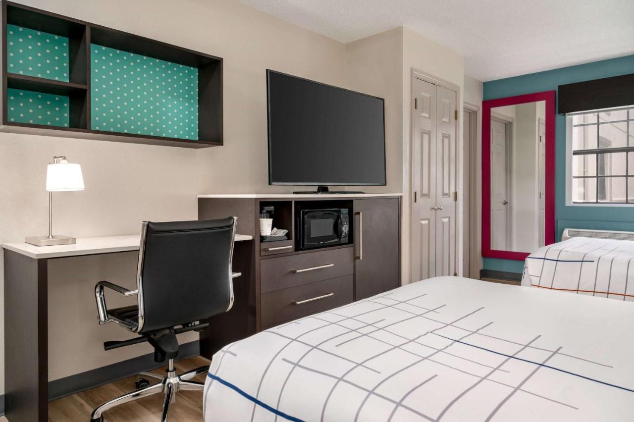 La Quinta Inn By Wyndham Columbus Airport Area Exterior foto