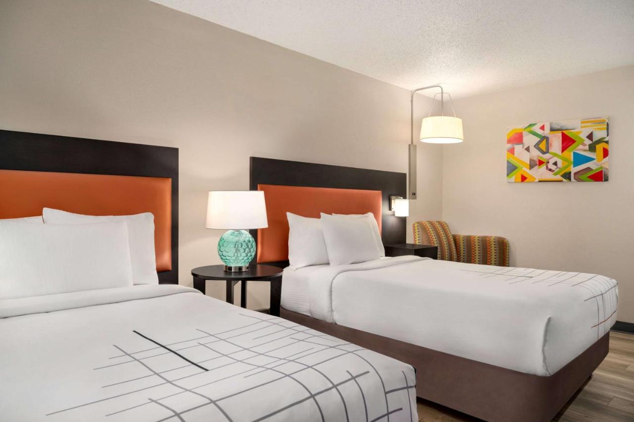 La Quinta Inn By Wyndham Columbus Airport Area Exterior foto