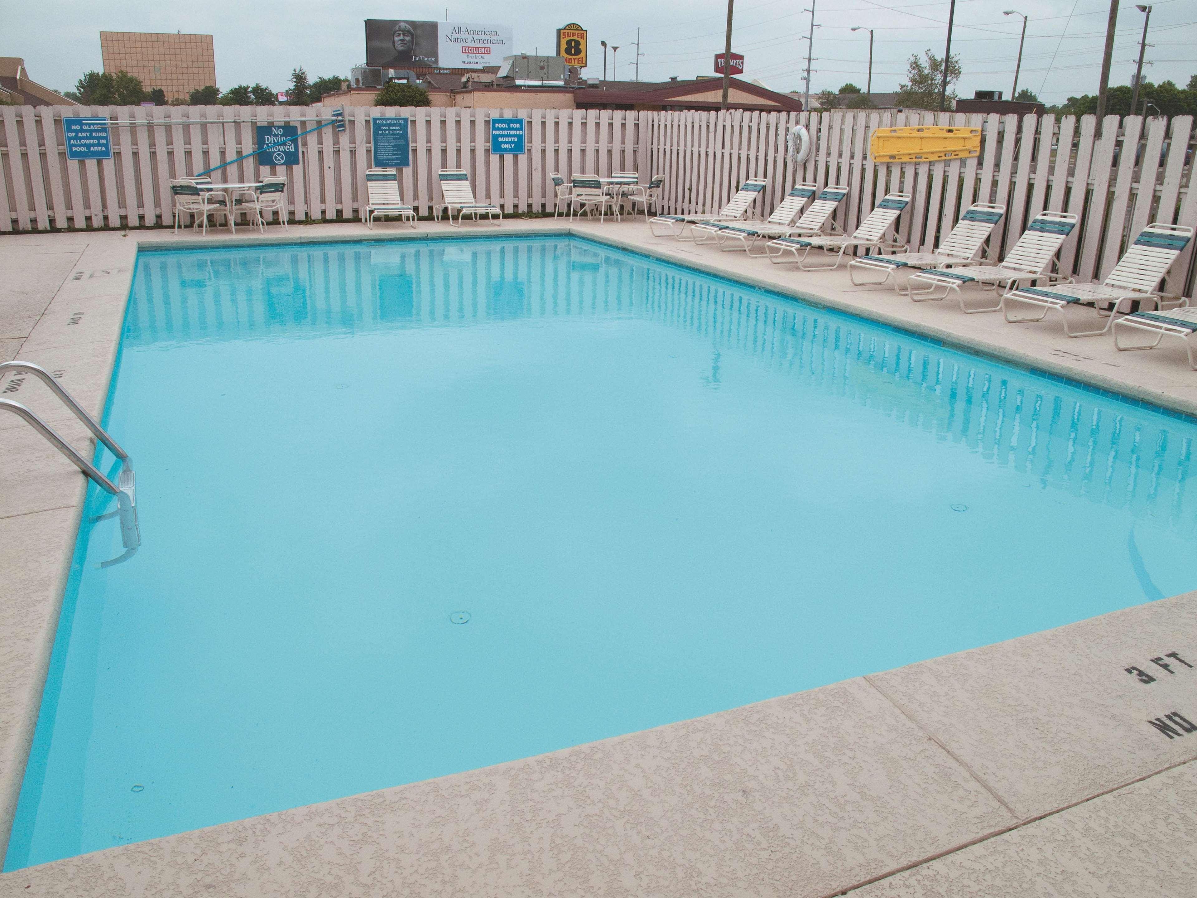 La Quinta Inn By Wyndham Columbus Airport Area Exterior foto