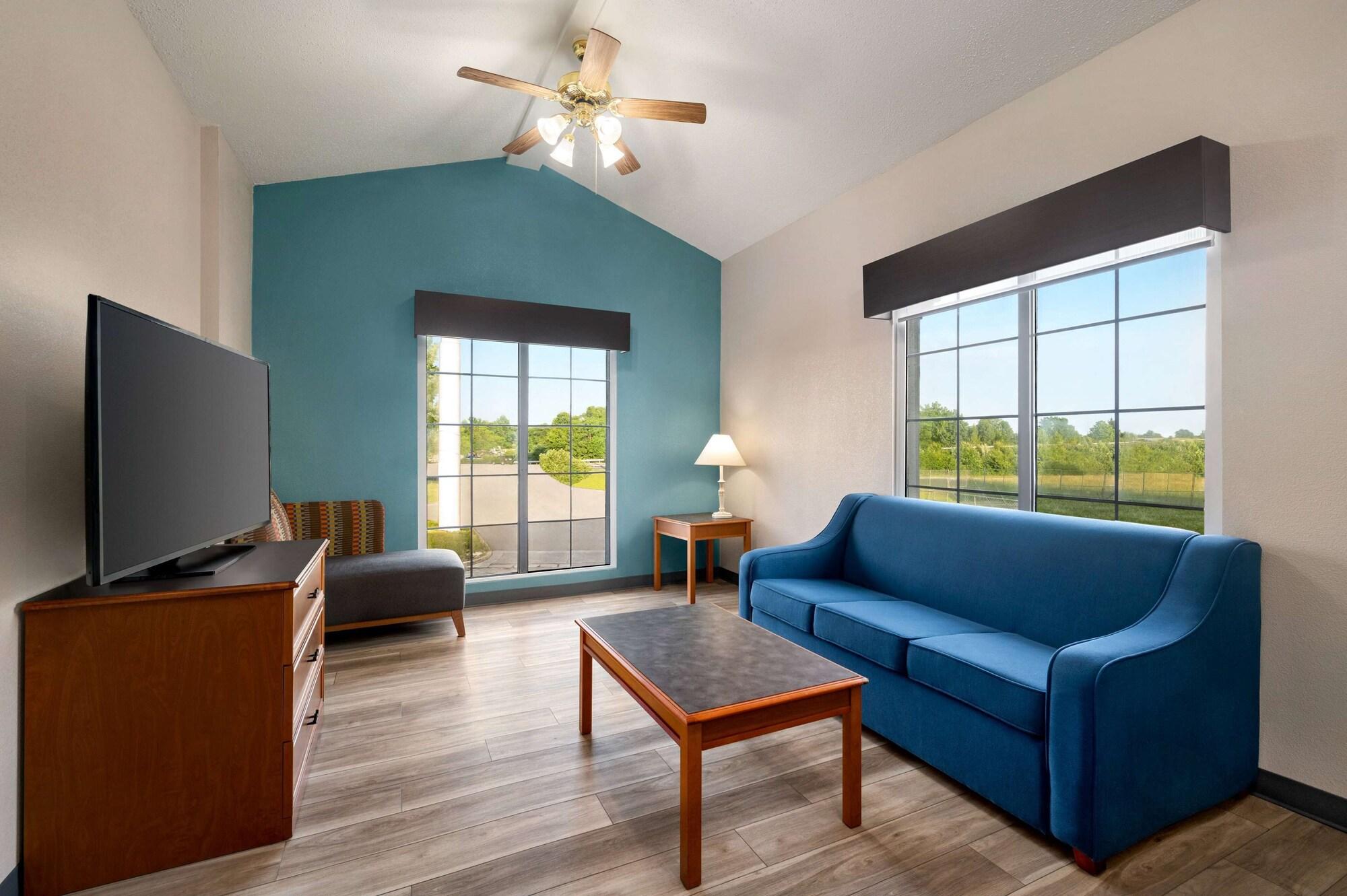 La Quinta Inn By Wyndham Columbus Airport Area Exterior foto