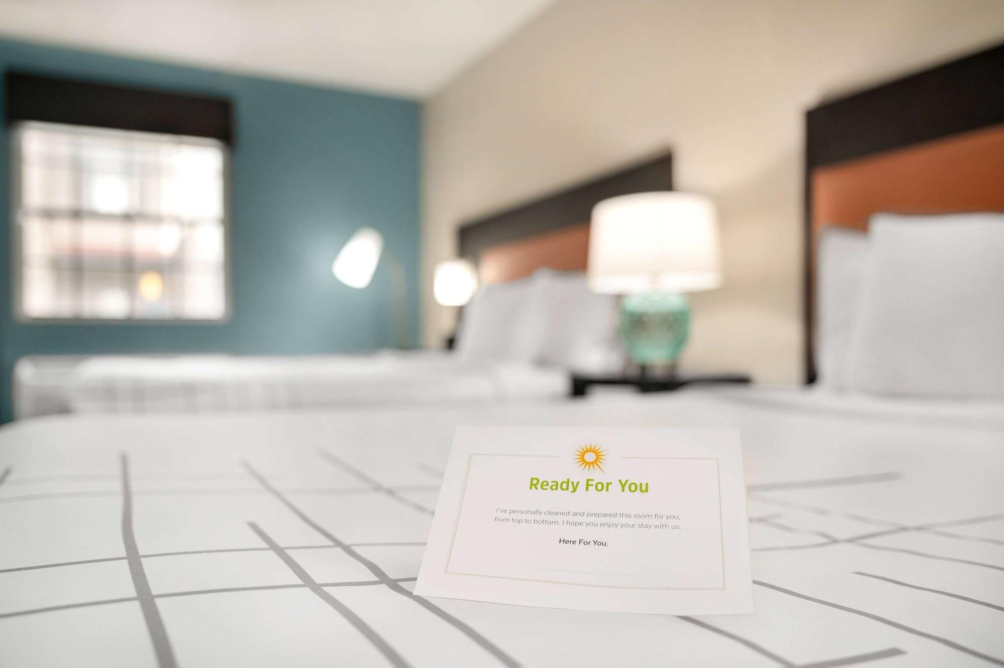 La Quinta Inn By Wyndham Columbus Airport Area Exterior foto