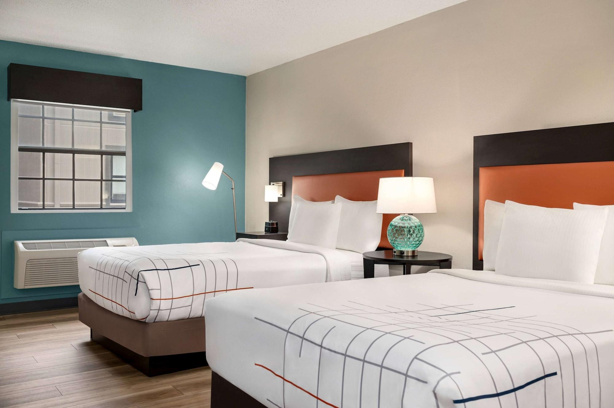 La Quinta Inn By Wyndham Columbus Airport Area Exterior foto