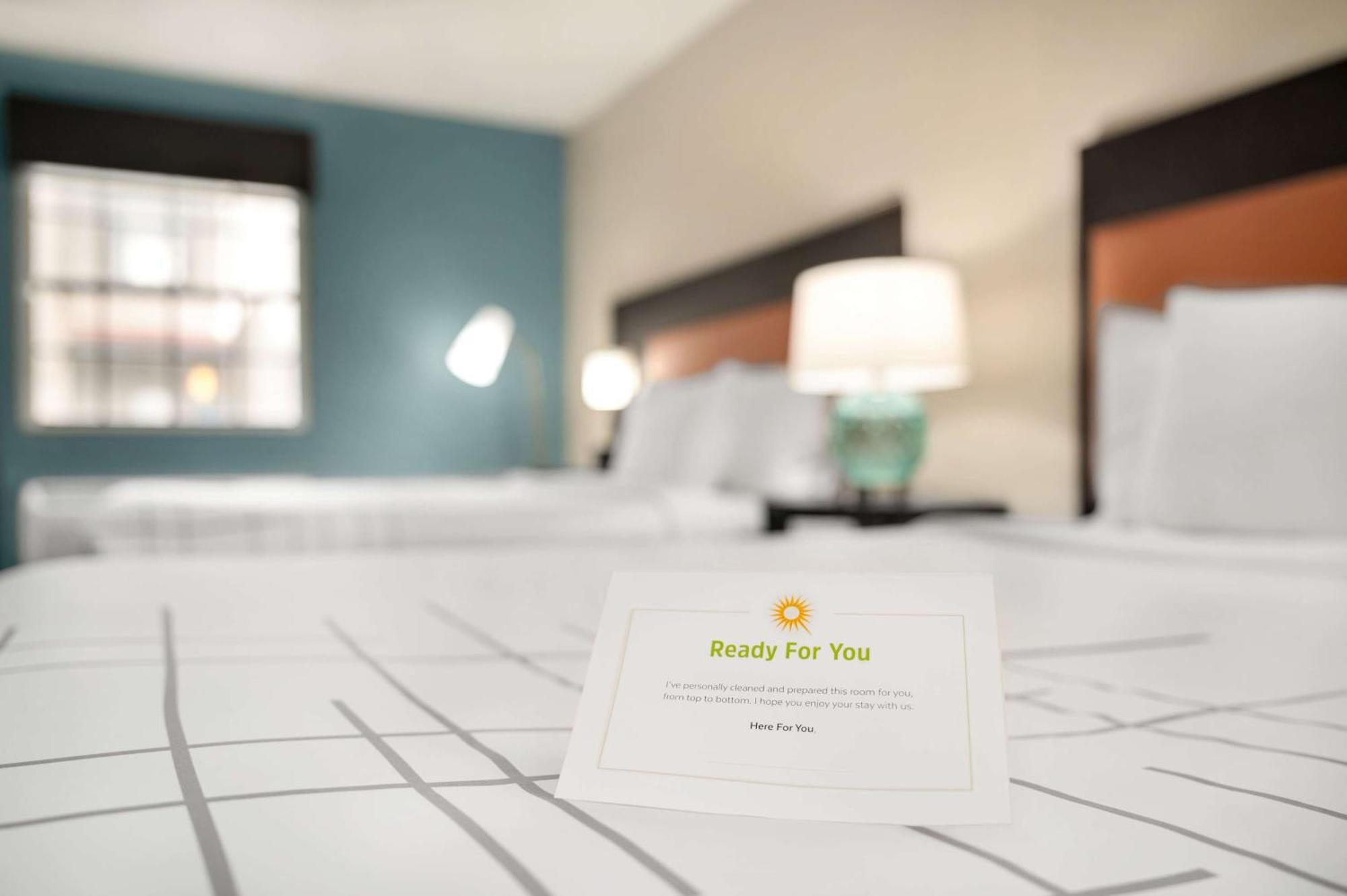 La Quinta Inn By Wyndham Columbus Airport Area Exterior foto